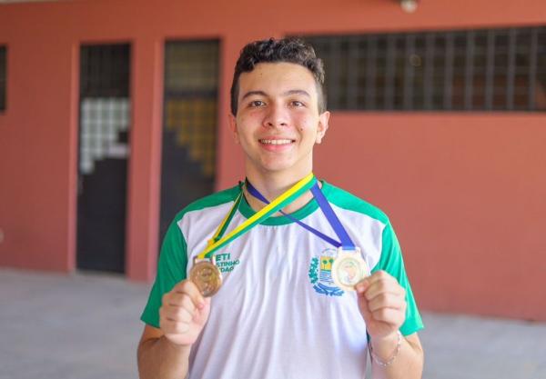 H&eacute;lio Henrique(Imagem:Divulga&ccedil;&atilde;o)