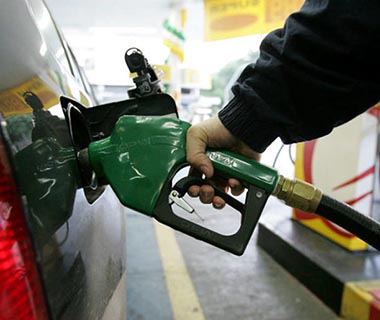 Petrobras reajusta novamente o preço da gasolina