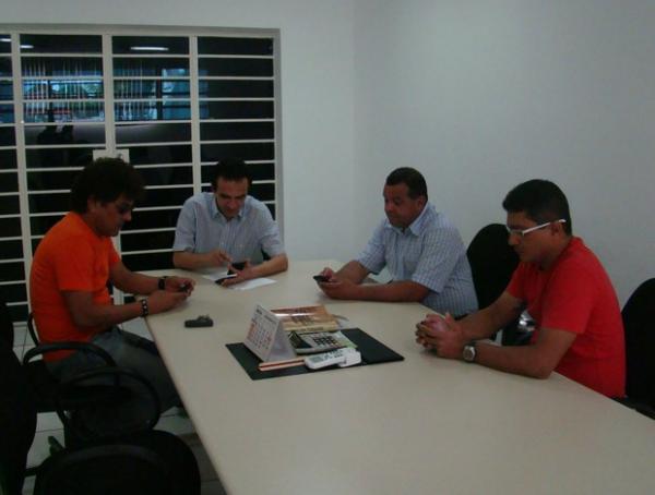 Diretoria volta a discutir futuro do clube na segunda-feira (14).(Imagem:Renan Morais)