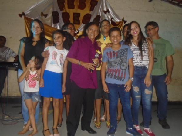 Com can&ccedil;&otilde;es apaixonadas, Fest Brega agita noite de s&aacute;bado em Floriano.(Imagem:FlorianoNews)