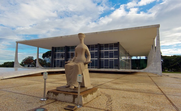 PEC que limita poderes dos ministros do STF pode ser votada na terça-feira