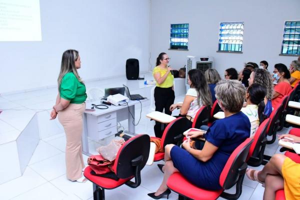 Encontro Pedagógico discute dinâmica de revisão para alunos que serão avaliados no SAEPI