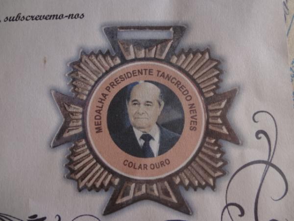 Vereador de Bar&atilde;o de Graja&uacute; recebe homenagem do Instituto Tiradentes.(Imagem:FlorianoNews)