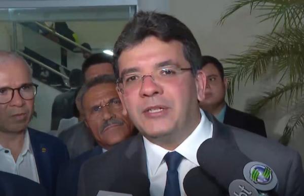 Governador destaca "Piauí mais orgulhoso" e anuncia 3 mil obras pelo estado