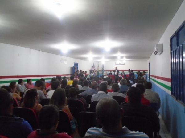 Prefeito eleito, vice e vereadores s&atilde;o diplomados em Bar&atilde;o de Graja&uacute;.(Imagem:FlorianoNews)
