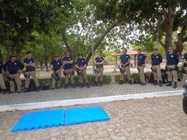 PRF de Floriano promove curso de atualiza&ccedil;&atilde;o das atividades policiais.(Imagem:FlorianoNews)
