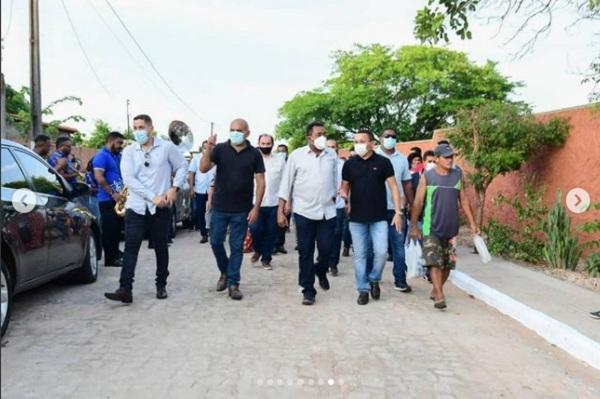 Prefeitura de Floriano inaugura obras de pavimenta&ccedil;&atilde;o em ruas do bairro Melad&atilde;o.(Imagem:Reprodu&ccedil;&atilde;o/Instagram)