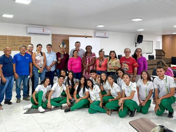 Estudantes participam de seminário sobre promoção dos direitos dos povos indígenas em Uruçuí
