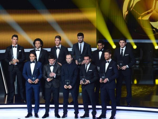 Sele&ccedil;&atilde;o da Fifa ou do Campeonato Espanhol? Falcao Garc&iacute;a &eacute; o intruso entre Real e Bar&ccedil;a.(Imagem:AFP)