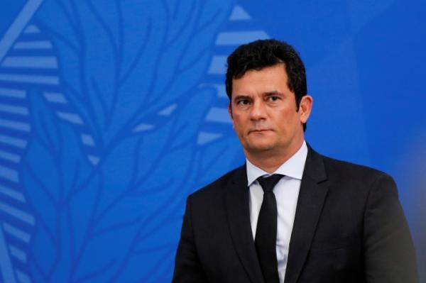 Moro anuncia saída do governo e acusa Bolsonaro de interferir na PF
