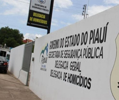 Mulher é suspeita de matar marido no Parque Vitória, na Capital