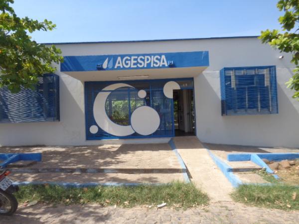 Trabalhadores da Agespisa paralisam atividades nesta quinta em Floriano