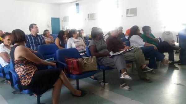 Rotarianos se re&uacute;nem em Floriano para capacita&ccedil;&atilde;o sobre interc&acirc;mbio.(Imagem:FlorianoNews)