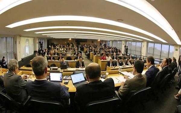 OAB decide apresentar pedido de impeachment de Michel Temer