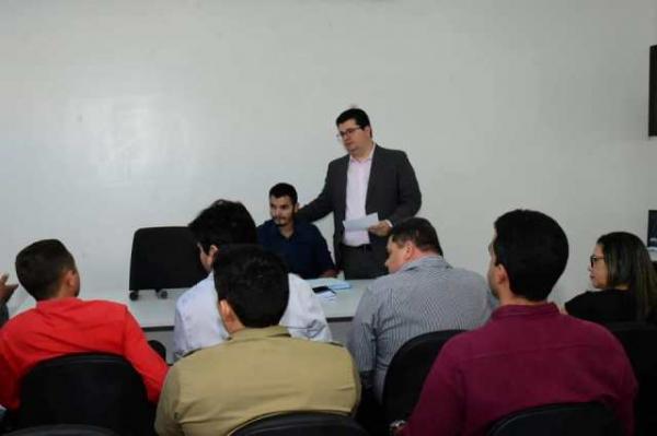 MP e PMF de Floriano se reúnem para planejar execução de projeto contra as drogas