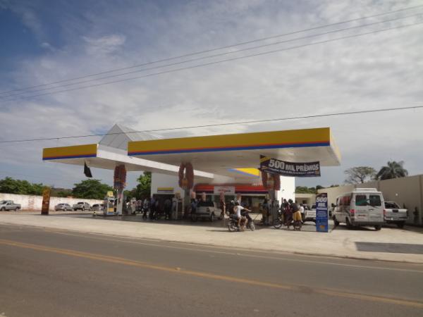 Ipiranga inaugura Posto de Combust&iacute;vel em Floriano.(Imagem:FlorianoNews)
