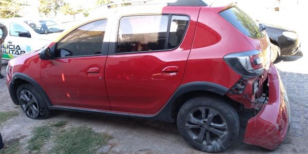 Durante fuga, suspeito bate em carro estacionado e é linchado em Teresina