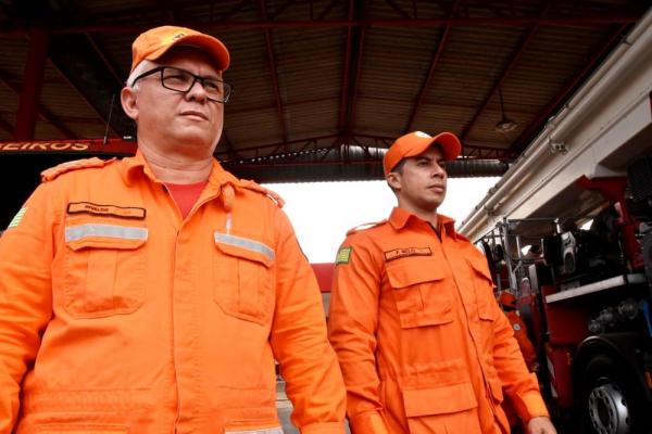 Bombeiros do Piau&iacute; recebem novo uniforme que atende padr&otilde;es internacionais para diversas opera&ccedil;&otilde;es(Imagem:Divulga&ccedil;&atilde;o)