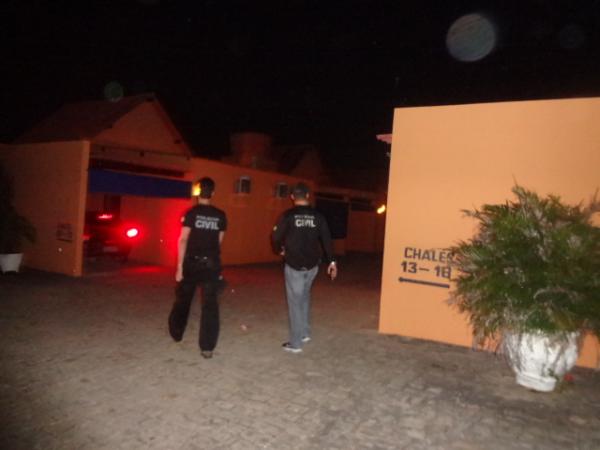 Pol&iacute;cia Civil e Conselho Tutelar realizaram vistorias nos mot&eacute;is de Floriano.(Imagem:FlorianoNews)