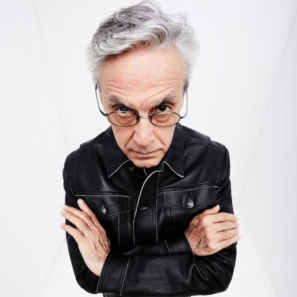 Caetano Veloso anuncia o single Anjos tronchos, primeira amostra do álbum "Meu coco"