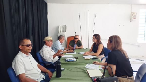 Reunião discute inclusão de micro e pequenas empresas em processos licitatórios da PMF