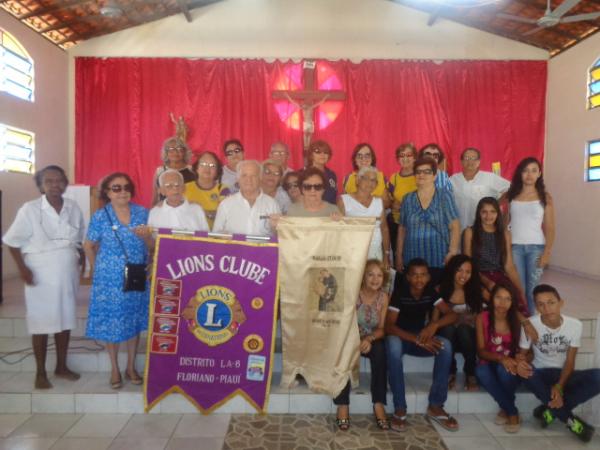 Lions Clube de Floriano promoveu missa em homenagem ao Dia das Mães
