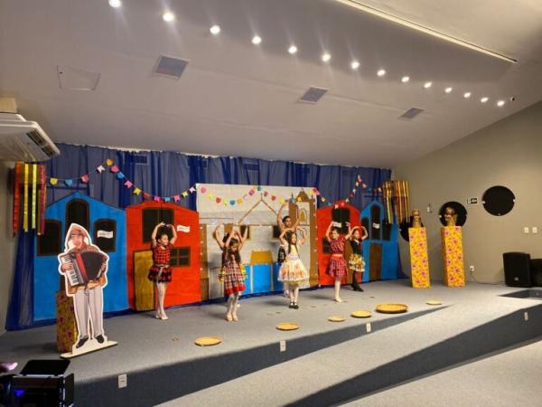 Arraiá das bailarinas destaca cultura e tradição nordestina no Sesc em Picos