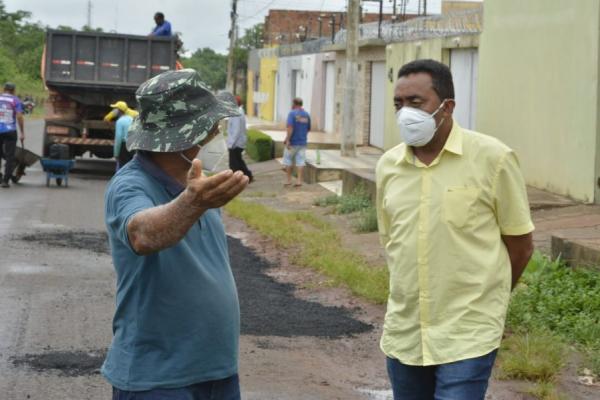 Prefeito Joel Rodrigues acompanhou de perto o trabalho da equipe(Imagem:Divulga&ccedil;&atilde;o)