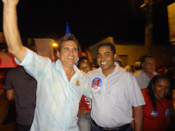 Coliga&ccedil;&atilde;o: Floriano Seguindo em Frente(Imagem:FlorianoNews)