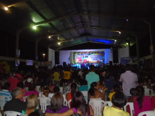 Conven&ccedil;&atilde;o do PMDB oficializa candidato &agrave; Prefeitura de Floriano.(Imagem:FlorianoNews)