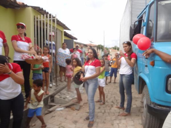 Comemora&ccedil;&atilde;o ao Dia das M&atilde;es (Imagem:FlorianoNews)