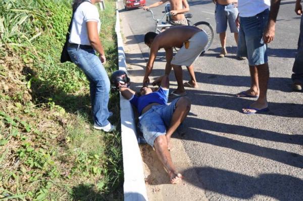Colis&atilde;o entre carro e motocicleta(Imagem:Divulga&ccedil;&atilde;o)