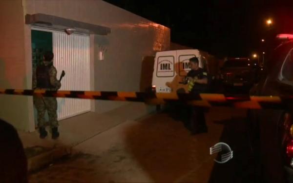 Comerciante é morto com quatro tiros na cabeça na frente da família em Teresina