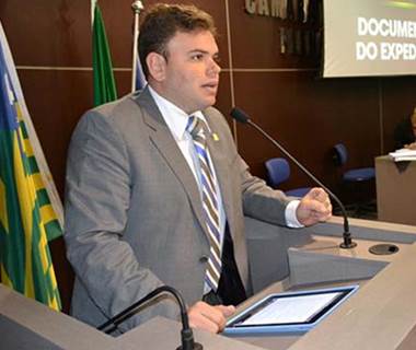 Progressista levanta desconfiança com relação ao apoio do PT a Ciro Nogueira