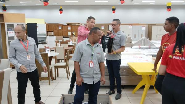 Armaz&eacute;m Para&iacute;ba de Floriano realiza &uacute;ltimo sorteio da campanha de anivers&aacute;rio de 67 anos.(Imagem:FlorianoNews)