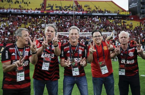 Cúpula do Flamengo faz reuniões a portas fechadas e avalia SAF 100% do clube