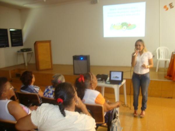 Come&ccedil;a Semana do Idoso em Floriano.(Imagem:FlorianoNews)