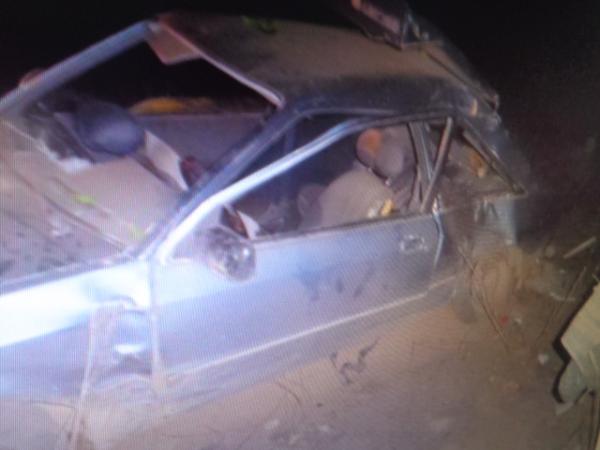 Saída de pista seguida de capotamento deixa um morto e três feridos na BR-230