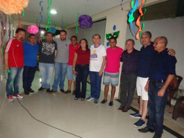 Lideran&ccedil;as pol&iacute;ticas participam de arrast&atilde;o em Floriano.(Imagem:FlorianoNews)