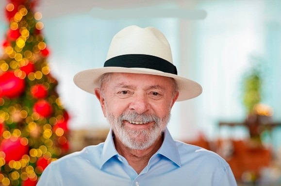 "É tempo de compaixão, fraternidade, respeito e amor ao próximo", diz presidente Lula