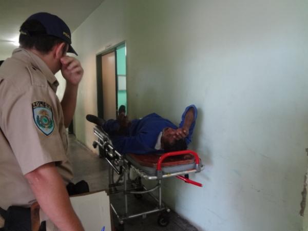 Acidente envolvendo um carro e uma bicicleta no cruzamento em frente &agrave; agespisa.(Imagem:FlorianoNews)