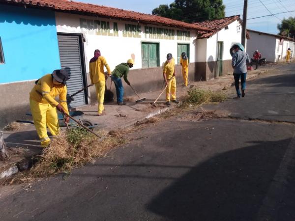 Prefeito Joel pede ajuda &agrave; popula&ccedil;&atilde;o no combate a dengue(Imagem:FlorianoNews)
