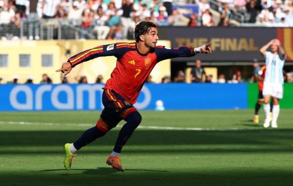 Espanha domina Argentina, vence na prorroga&ccedil;&atilde;o e leva o bi da Copa(Imagem:REUTERS/Kai Pfaffenbach)