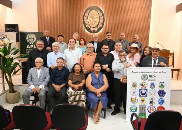 APL recebe 2&ordm; Encontro de Academias Cong&ecirc;neres e celebra lan&ccedil;amentos liter&aacute;rios em manh&atilde; de integra&ccedil;&atilde;o cultural(Imagem:Divulga&ccedil;&atilde;o)