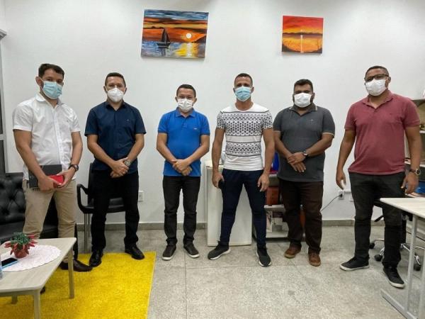 Secretário de Cultura se reúne com direção do Corisabbá para ajustar mudanças