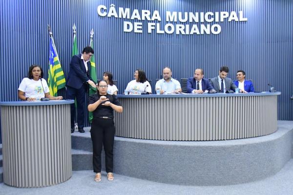 Poder Legislativo de Floriano realiza Ato de Conscientiza&ccedil;&atilde;o sobre o Autismo(Imagem:CMF)