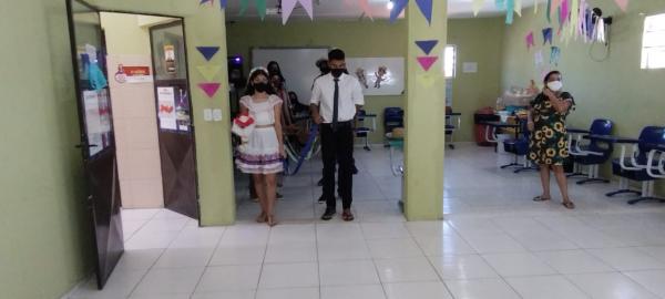Escola Pequeno Pr&iacute;ncipe realiza Festa Junina.(Imagem:FlorianoNews)