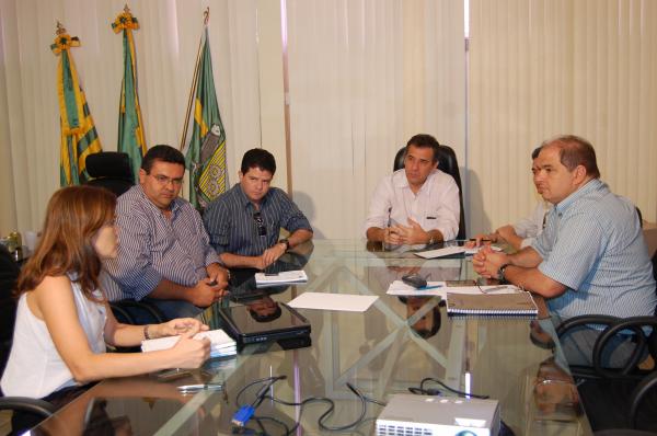 SESI realiza reuni&atilde;o de articula&ccedil;&atilde;o com a Prefeitura de Floriano para a realiza&ccedil;&atilde;o da A&ccedil;&atilde;o Global 2013.(Imagem:Divulga&ccedil;&atilde;o)