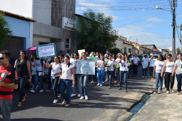 Centro de Atenção Psicossocial realiza caminhada lembrando a Luta Antimanicomial
