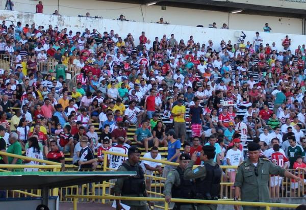 River-PI inicia venda de 11 mil ingressos para jogo com o Ceará pelo Nordestão